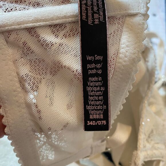 Victoria’s Secret Very Sexy Push-Up Bra Women Size 34D - Picture 8 of 8